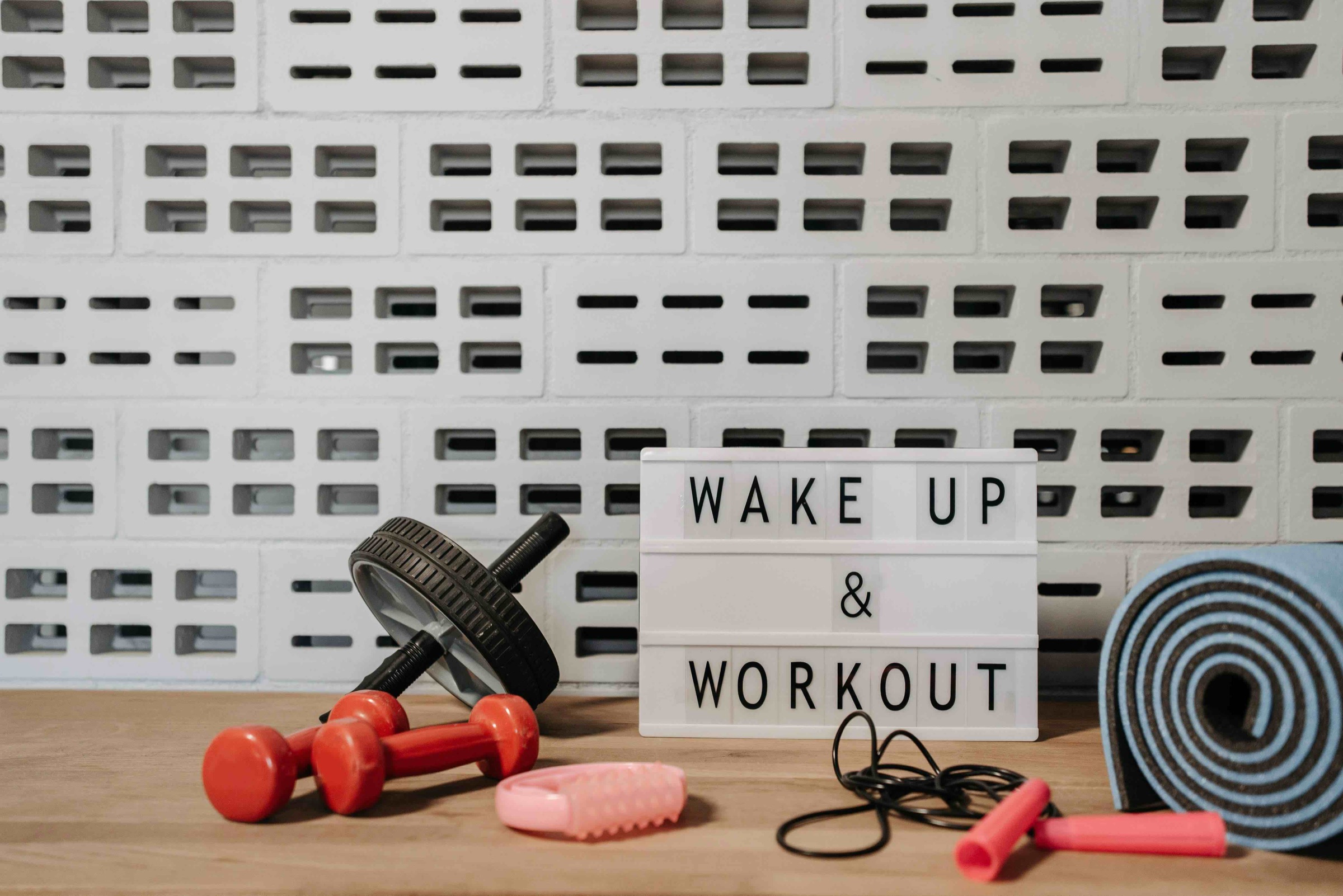 Your 2025 Fitness Toolkit: Apps, Gadgets, and Resources for Success