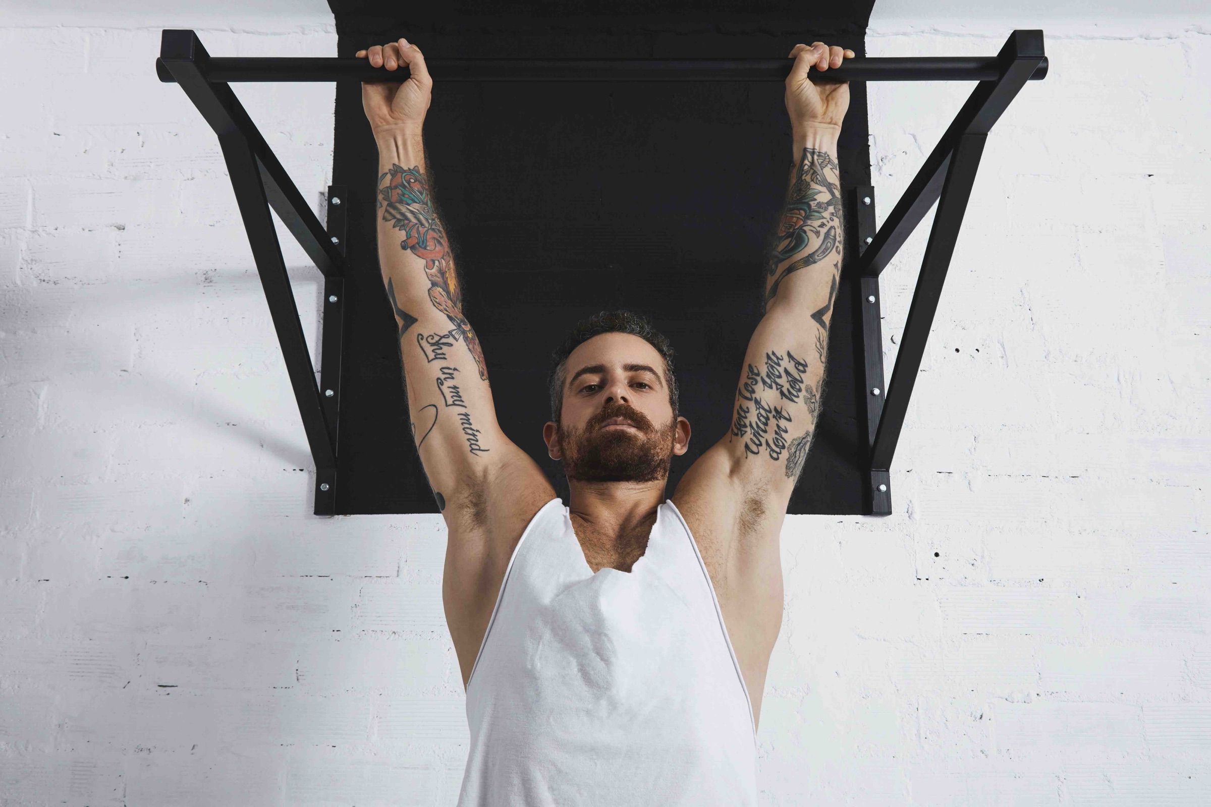 Mastering the Dead Hang: Unlocking Strength and Mobility Benefits