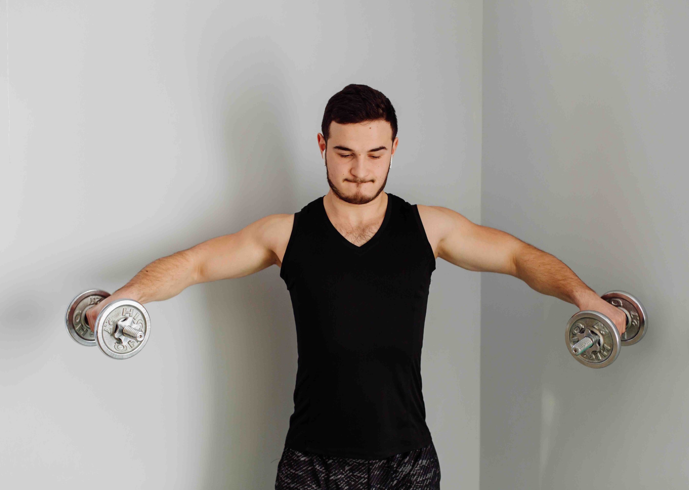 Ultimate Guide to Mastering the Dumbbell Lateral Raise for Shoulder Development